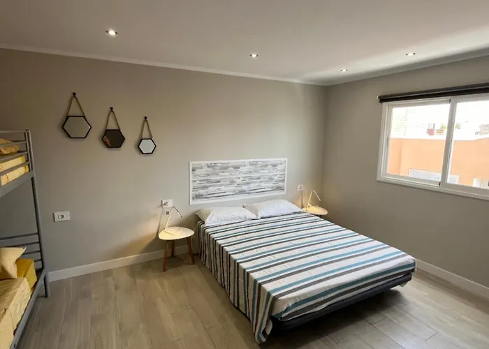 לינה וארוחת בוקר Paraiso Tenerife לוס אבריגוס